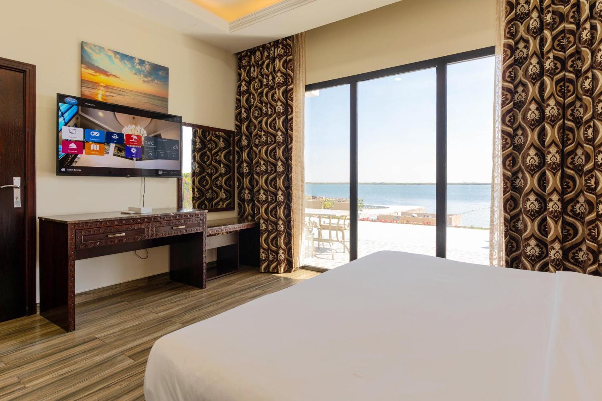 Palma Beach Resort&Spa Umm al-Qaiwain Exterior foto