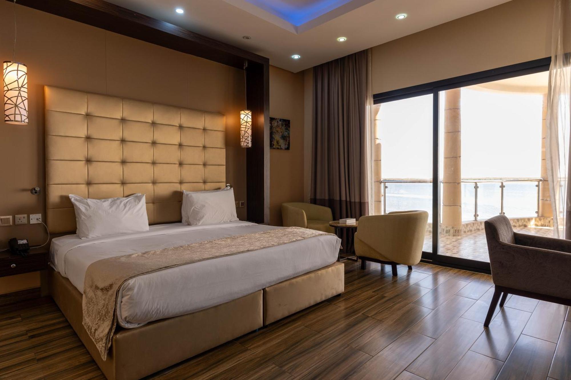 Palma Beach Resort&Spa Umm al-Qaiwain Exterior foto