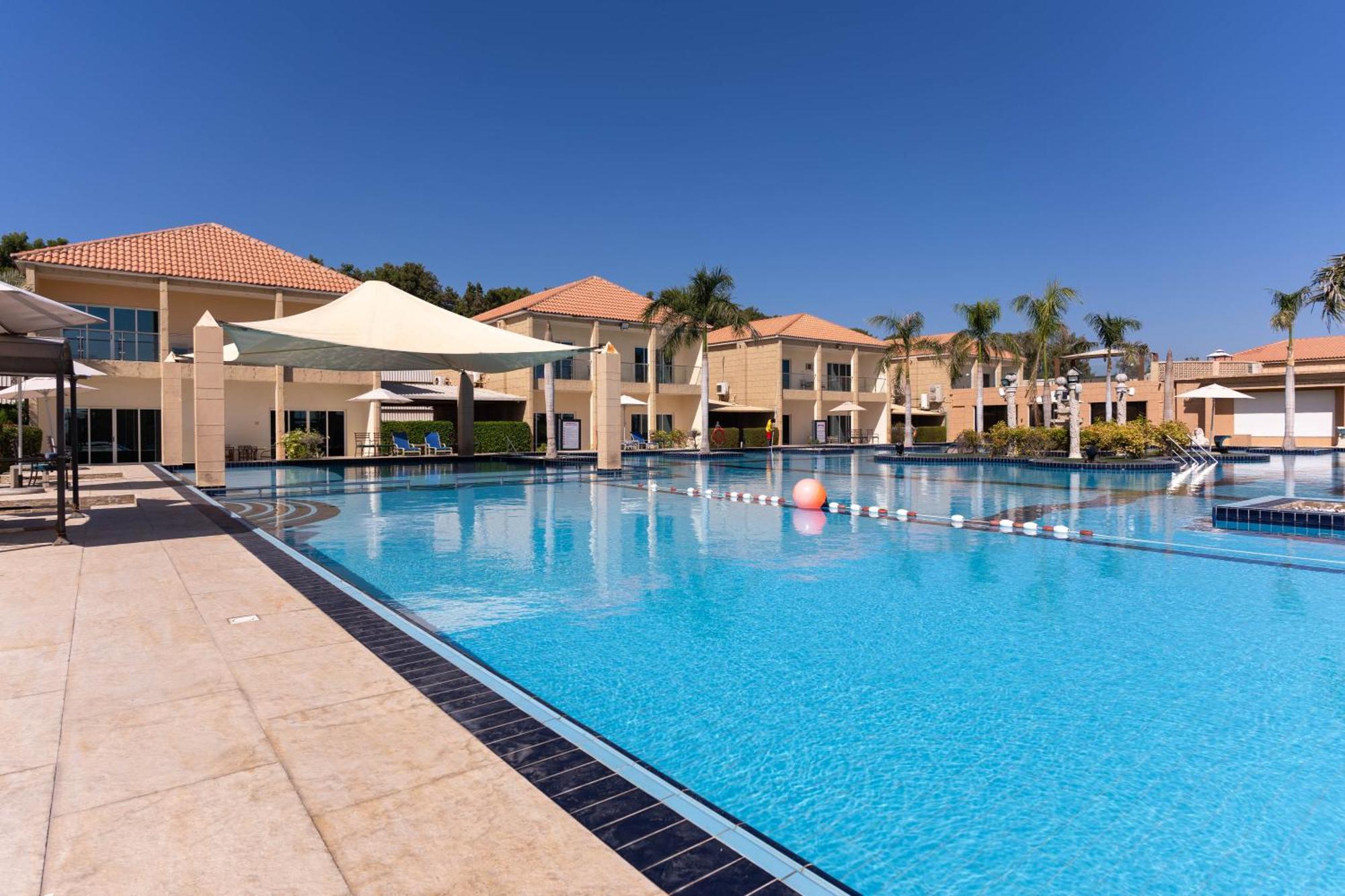 Palma Beach Resort&Spa Umm al-Qaiwain Exterior foto
