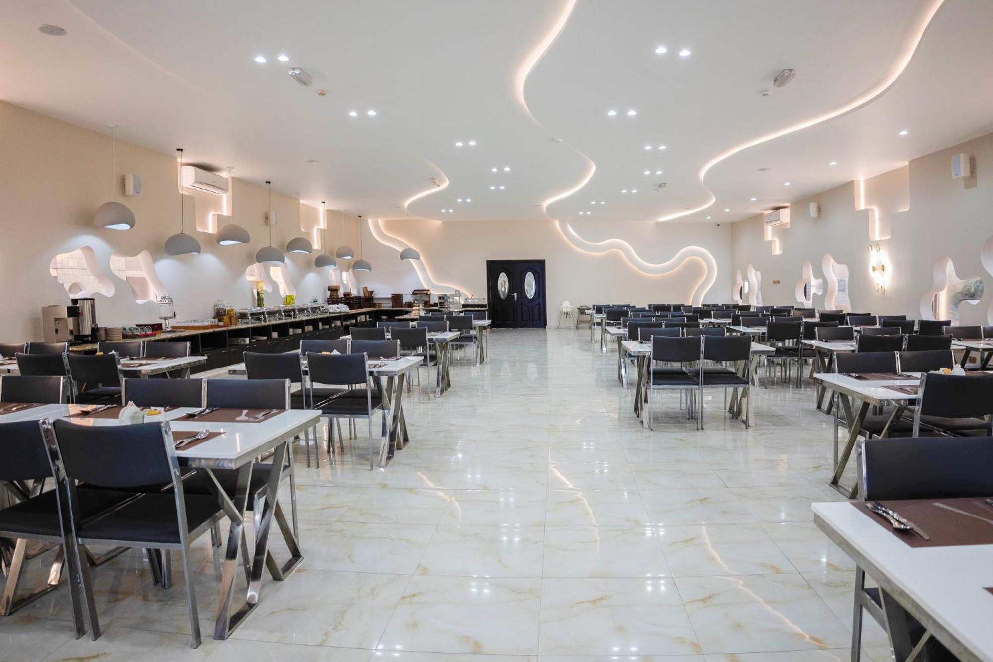 Palma Beach Resort&Spa Umm al-Qaiwain Exterior foto
